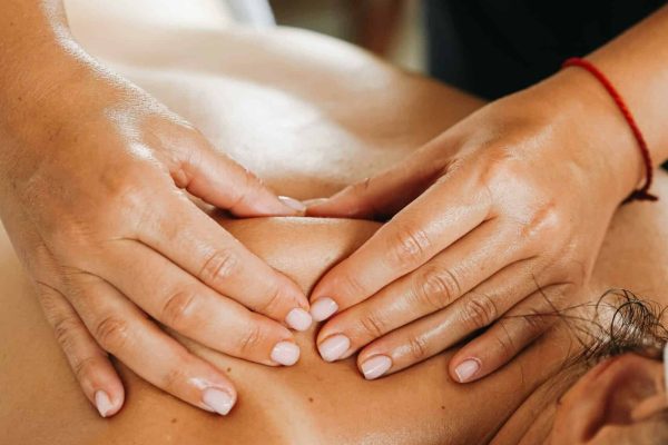 Masaje descontracturante en Oxygen Sports Club